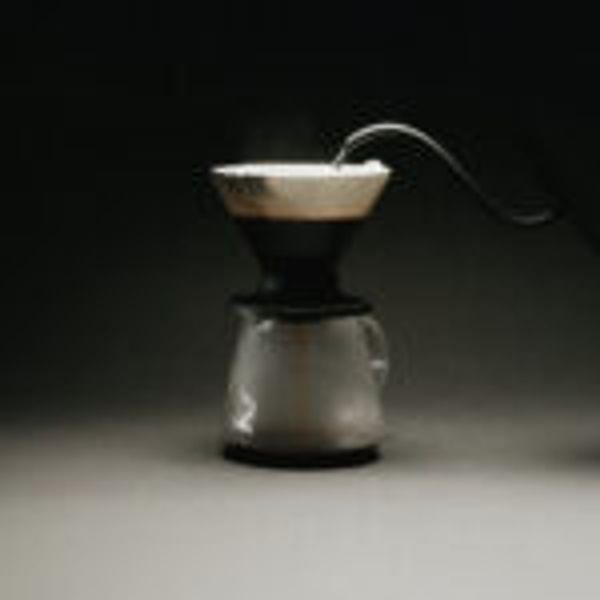 Hario h&aring;ndbrygger V60 Nero Dripper 02